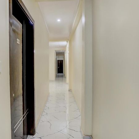 Hotel O Diamond Inn New Delhi Exteriör bild